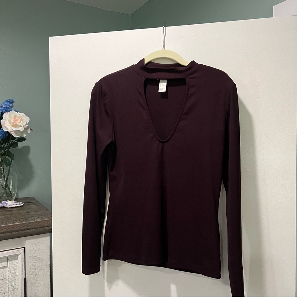 H&M Burgundy Long Sleeve Top With Cutout Size M